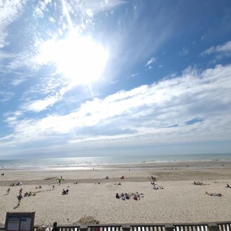 Appart Avec Terrasse Proche Plage - Classe 2 Etoiles Cucq Buitenkant foto